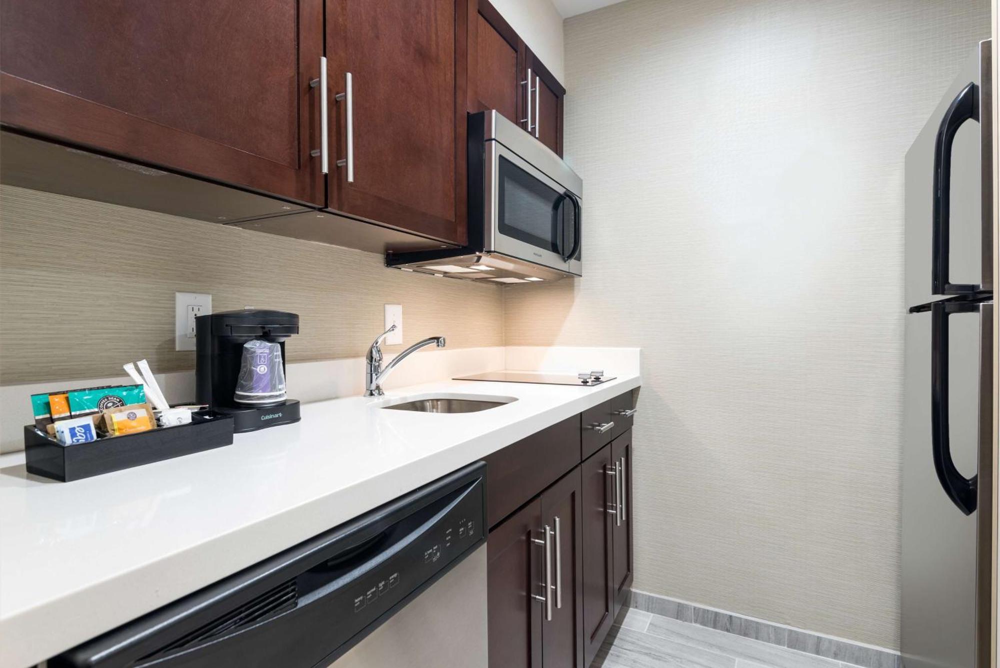 King Studio Suite - Hearing Access/Non-Smoking